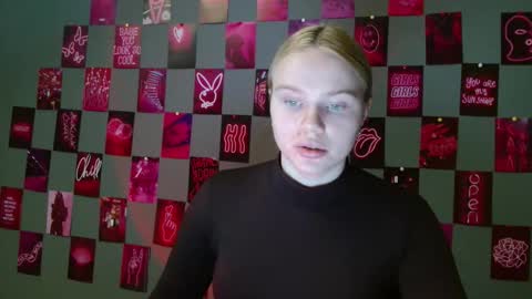 Leyla online show from 09-29-25, 06:51