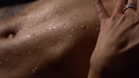 Snapshot of leyla_ly chatting on 03-22-26, 04:27 Leyla ly Ill be here Tuesday Thursday Friday Saturday Sunday online show from 03-22-26, 04:27