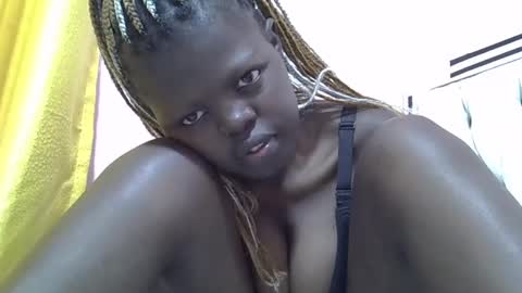 laylani69 online show from 02-28-25, 08:18