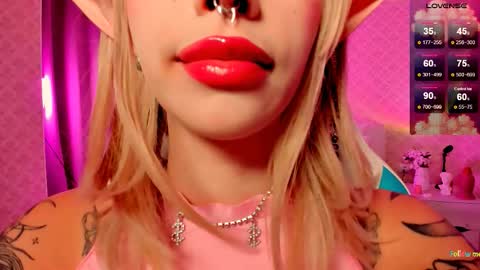 Snapshot of leylanoir chatting on 09-25-25, 03:27 LEA online show from 09-25-25, 03:27