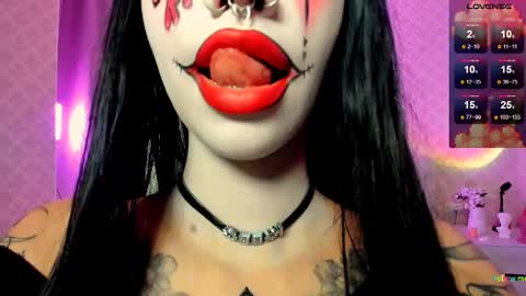 Snapshot of leylanoir chatting on 09-27-25, 01:16 LEA online show from 09-27-25, 01:16