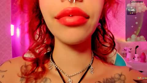 Snapshot of leylanoir chatting on 09-28-25, 05:29 LEA online show from 09-28-25, 05:29