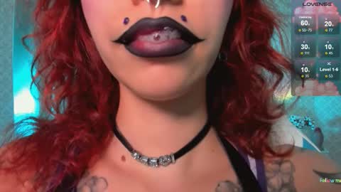 Snapshot of leylanoir chatting on 10-16-25, 02:40 LEA online show from 10-16-25, 02:40