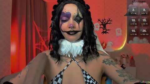 Snapshot of leylanoir chatting on 10-23-25, 03:22 LEA online show from 10-23-25, 03:22