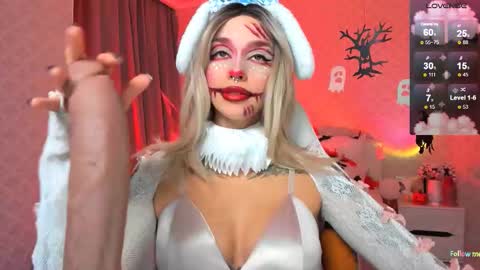 Snapshot of leylanoir chatting on 10-28-25, 03:25 LEA online show from 10-28-25, 03:25