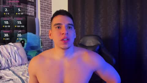 L E Y T O N online show from 01-08-25, 03:51