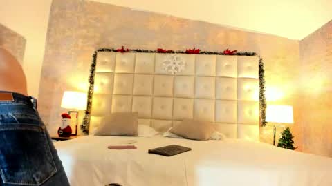 LEZY online show from 12-20-25, 07:54