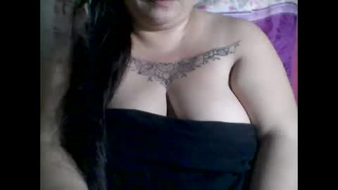 lhiannash33 online show from 11-29-25, 06:33