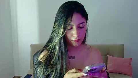 Snapshot of lia_14_ chatting on 04-14-26, 05:30 Lia online show from 04-14-26, 05:30