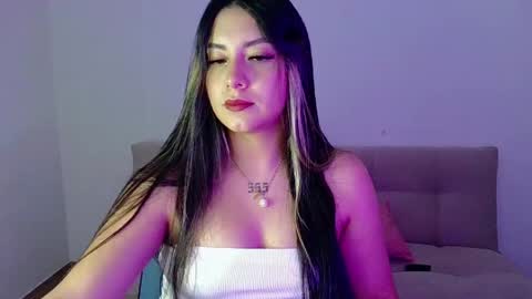 Snapshot of lia_14_ chatting on 04-21-26, 11:40 Lia online show from 04-21-26, 11:40