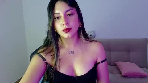 Snapshot of lia_14_ chatting on 04-24-26, 12:35 Lia online show from 04-24-26, 12:35