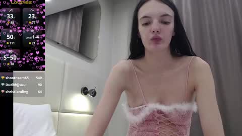 Lia online show from 02-25-25, 12:25