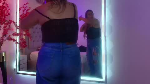 Lia  online show from 05-01-26, 03:55