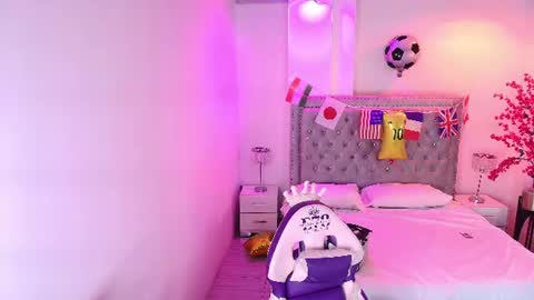 Lia  online show from 06-16-26, 03:42