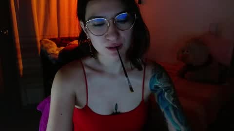 Snapshot of lia_ana_ chatting on 05-12-26, 05:59 liliana online show from 05-12-26, 05:59