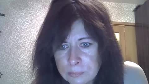 Snapshot of lia_ang chatting on 10-21-25, 04:41 lia_ang online show from 10-21-25, 04:41