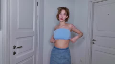 lia_gwen online show from 11-26-25, 01:34