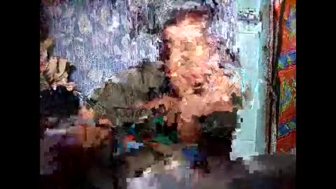 Lia online show from 10-27-25, 04:55