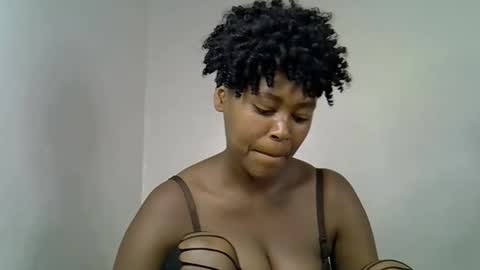 Snapshot of lia_jupiter1 chatting on 09-11-25, 09:04 lia online show from 09-11-25, 09:04