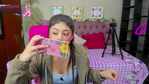 lia online show from 09-25-25, 01:26