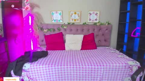 lia online show from 09-26-25, 08:02