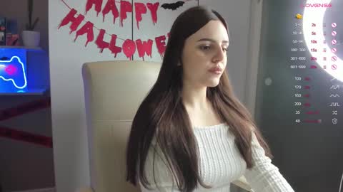 Snapshot of lia_lil chatting on 11-01-25, 02:30 Lia online show from 11-01-25, 02:30