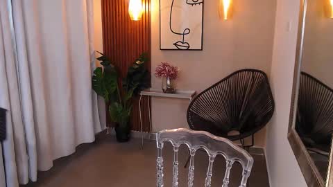 LIA online show from 01-12-26, 06:02