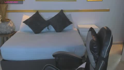 Lia  online show from 09-21-25, 02:13