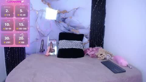 lia summer1 online show from 01-18-25, 12:57