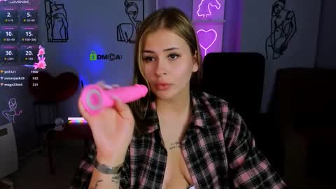 Snapshot of lia_sunset chatting on 10-05-25, 12:53 Lia online show from 10-05-25, 12:53