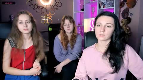 Snapshot of lia_sunset chatting on 10-15-25, 07:03 Lia online show from 10-15-25, 07:03