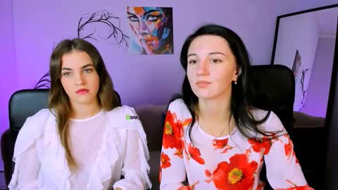 Snapshot of lia_sunset chatting on 10-19-25, 05:41 Lia online show from 10-19-25, 05:41