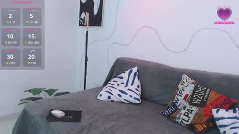 lia_tgn online show from 10-17-25, 06:43