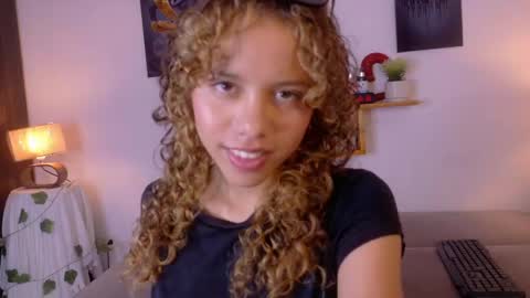 Juliana online show from 05-15-26, 06:59