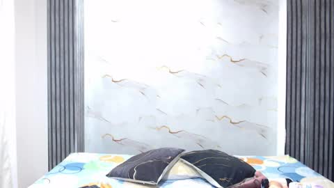 liaa_cams online show from 05-25-26, 02:50