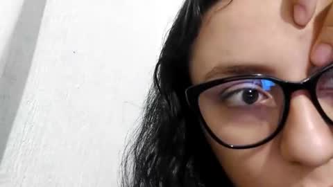 Snapshot of liaa_cute_ chatting on 12-17-24, 05:29 lia online show from 12-17-24, 05:29