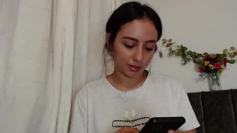 Snapshot of liaa_cute_ chatting on 01-17-25, 06:15 lia online show from 01-17-25, 06:15