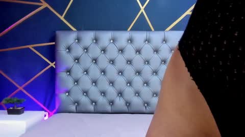 Lia online show from 10-02-25, 07:21