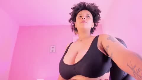 liaa moretzz online show from 10-11-25, 07:51