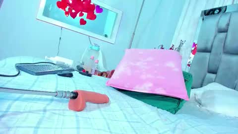 Snapshot of liaantonella69 chatting on 03-13-26, 07:09 Antonela online show from 03-13-26, 07:09