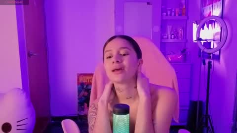 Lia Butera online show from 04-28-26, 02:27