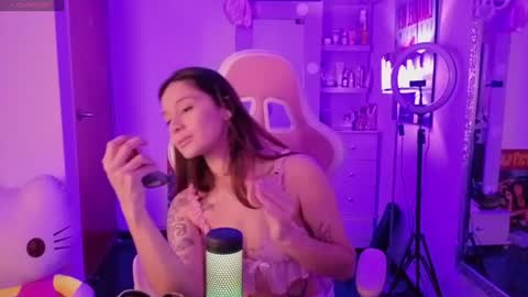 Lia Butera online show from 06-12-26, 08:19