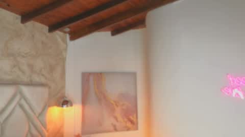 Lia Cox online show from 10-12-25, 03:05