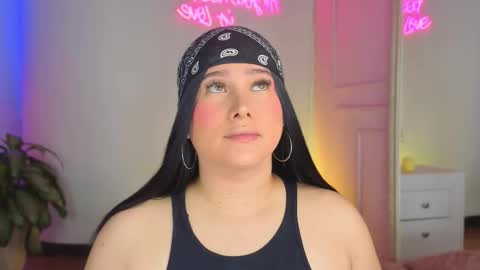 Lia Cox online show from 11-05-25, 03:06