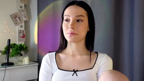 Snapshot of liaglamour chatting on 12-04-24, 08:45 Lia online show from 12-04-24, 08:45