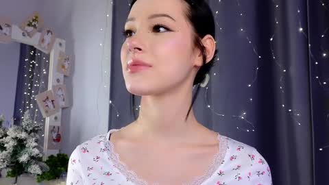 Snapshot of liaglamour chatting on 01-22-25, 10:40 Lia online show from 01-22-25, 10:40