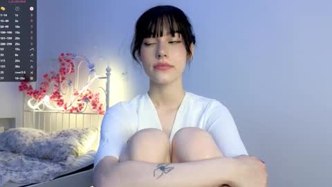 Snapshot of liaglamour chatting on 09-20-25, 08:10 Lia online show from 09-20-25, 08:10