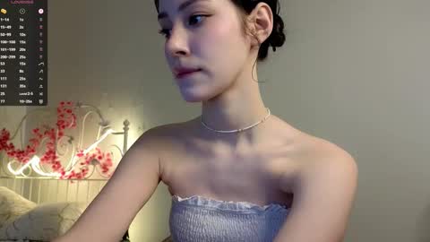 Snapshot of liaglamour chatting on 10-26-25, 08:53 Lia online show from 10-26-25, 08:53