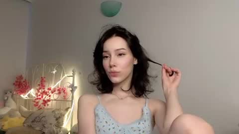Lia  online show from 06-16-26, 09:23