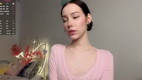 Lia  online show from 06-28-26, 09:04
